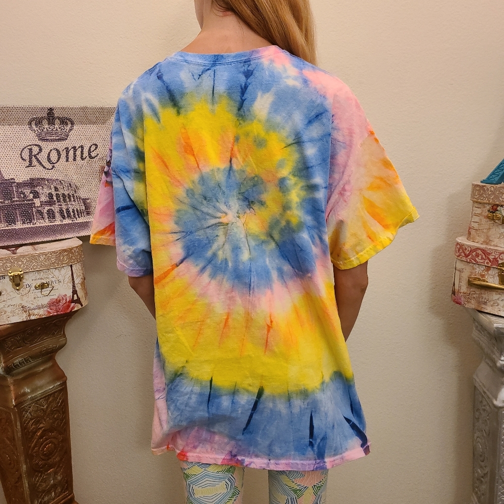 Unisex Tie-Dye T-shirt - Picture 2 of 7